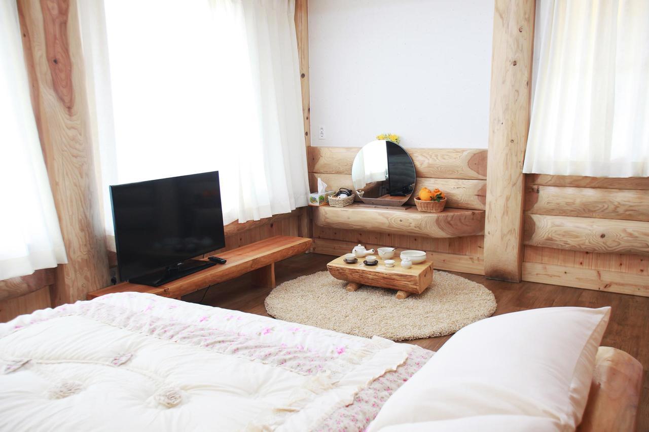 Jeju Bille Log Pension Seogwipo Extérieur photo