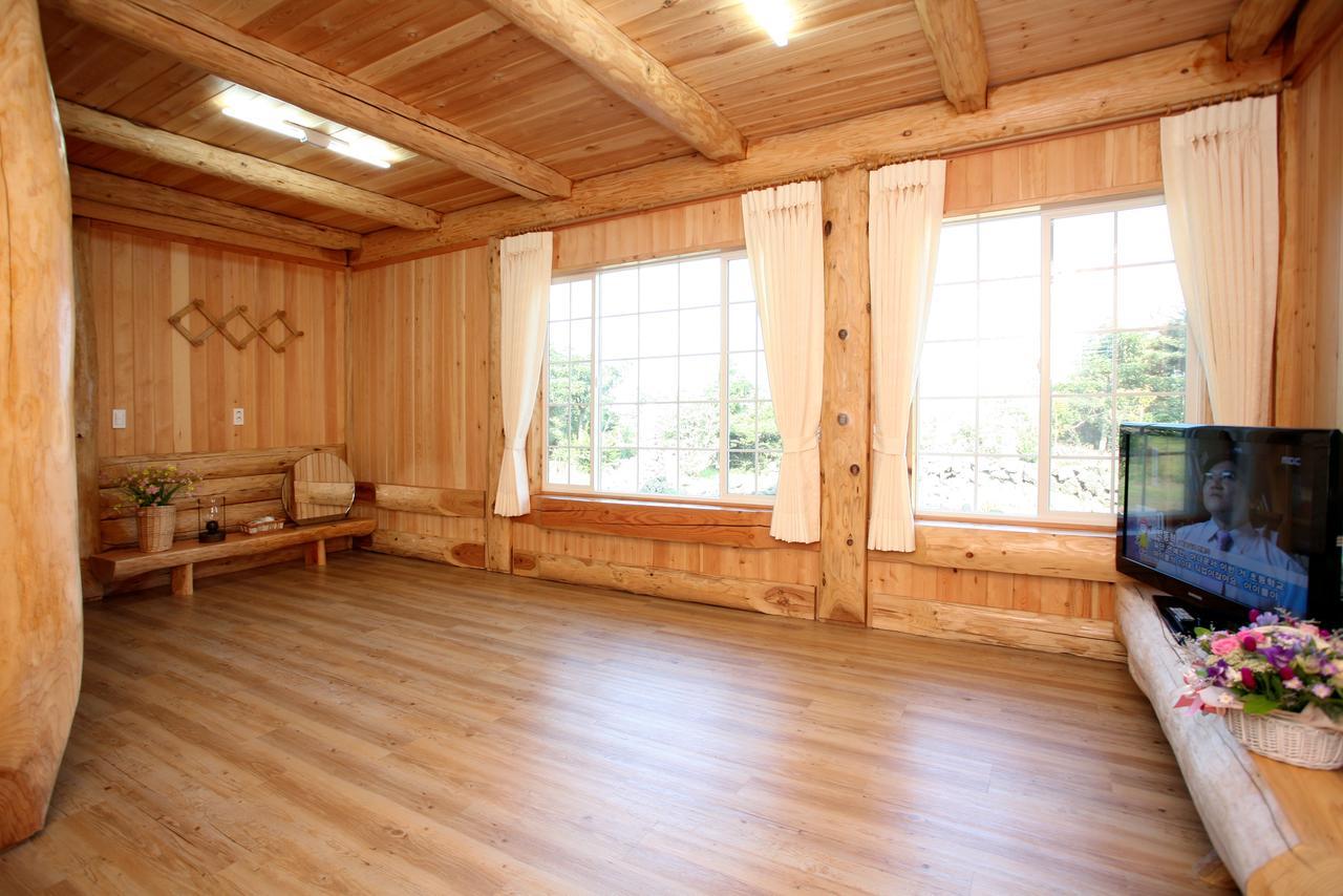 Jeju Bille Log Pension Seogwipo Extérieur photo